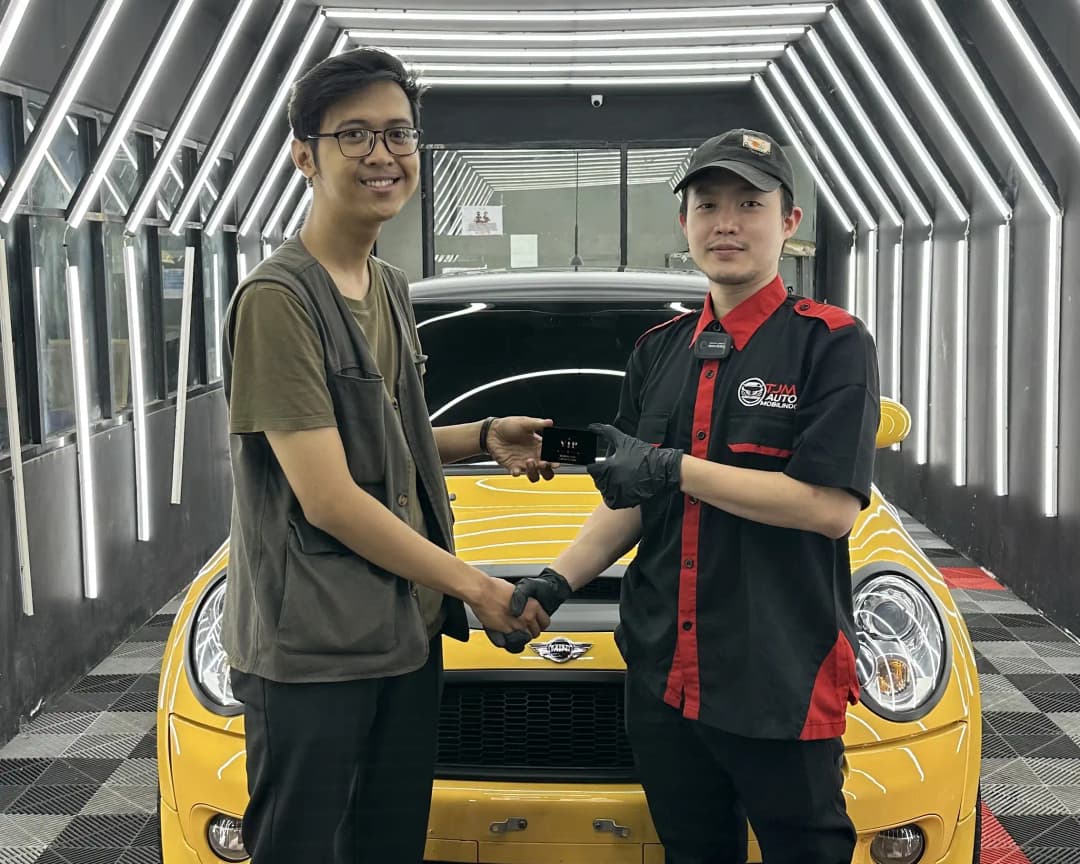 Detail ban mobil